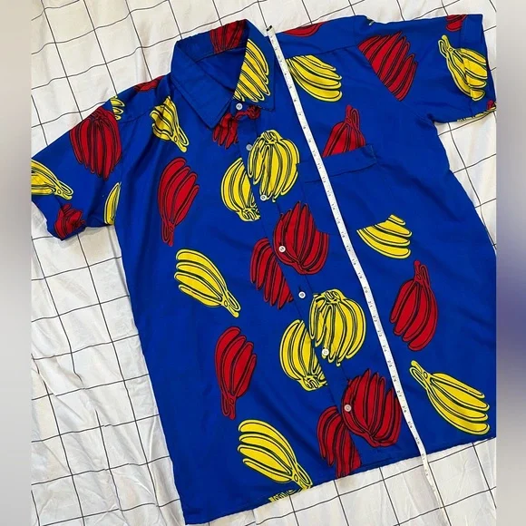 Banana print. Oversized button down shirt. - Picture 3 of 8